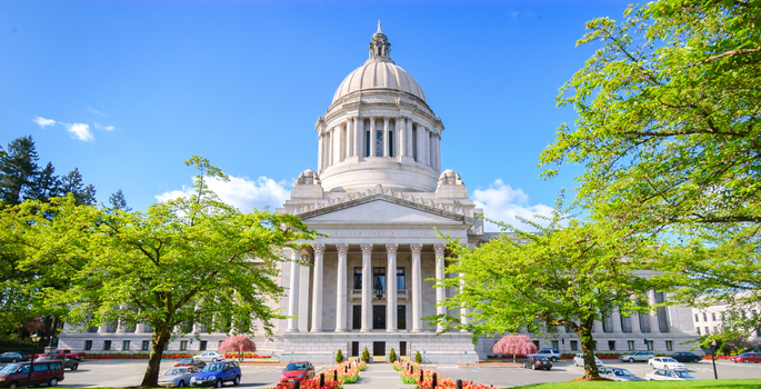 Washington State capitol building on a clear sunny day.